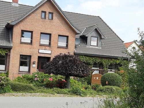 Stoltebuell Apartment | Schöne Ferienwohnung Im alten Gasthaus in Stoltebüll