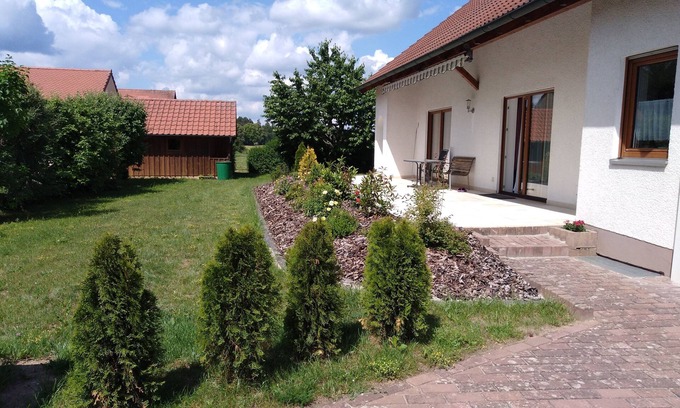 Pottenstein Apartment | Schöne Geräumige Ruhige Fewo auf dem Land