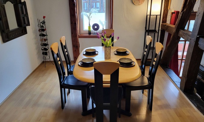 Linsingen Apartment | Schöne Große Ferienwohnung für 1-4 Gäste, zum Entspannen Bestens Geeignet