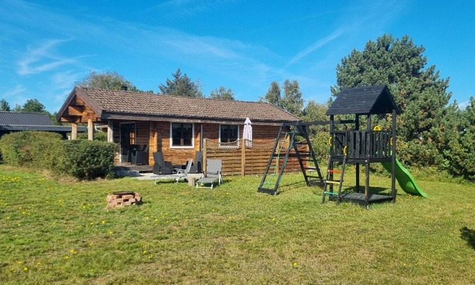 Kramnitse House | Schönes Ferienhaus auf Riesigem Grundstück für 5 Personen