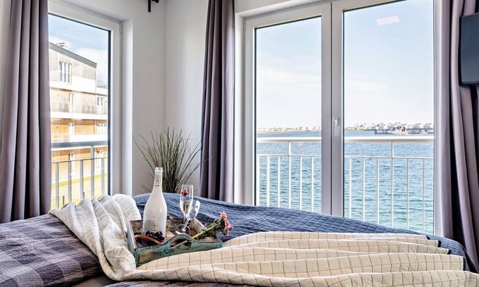 Olpenitz Villa | Schleivilla Hafenmeister by Seeblick Ferien Oro, Wasserbett, Billardtisch,kamin