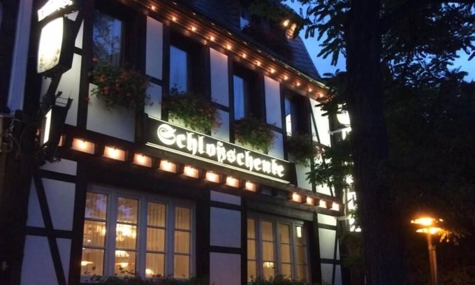 Idar-Oberstein Bed & Breakfast | Schloßschenke