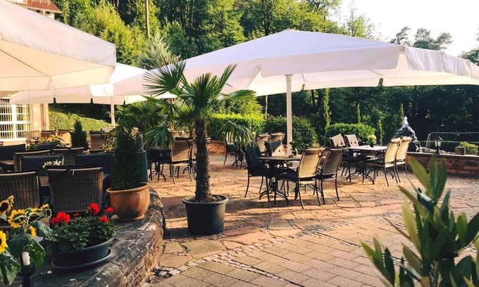 Landstuhl Hotel | Schloss Hotel Landstuhl