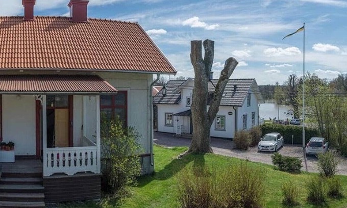 Soderkoping House | Schoolhouse near the archipelago by the Göta canal