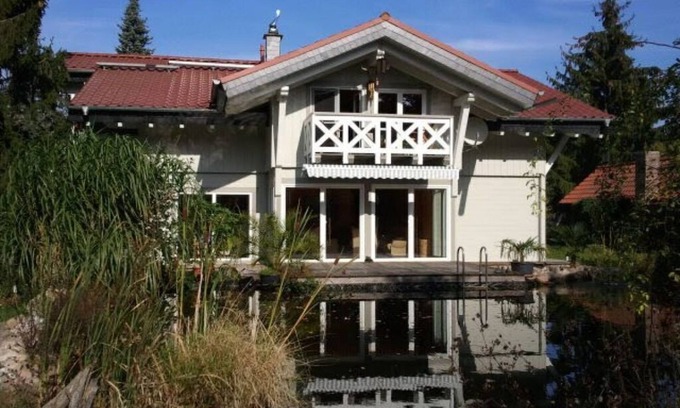 Falkensee Apartment | Schweizerhaus, FeWo Lucerne (upper floor)