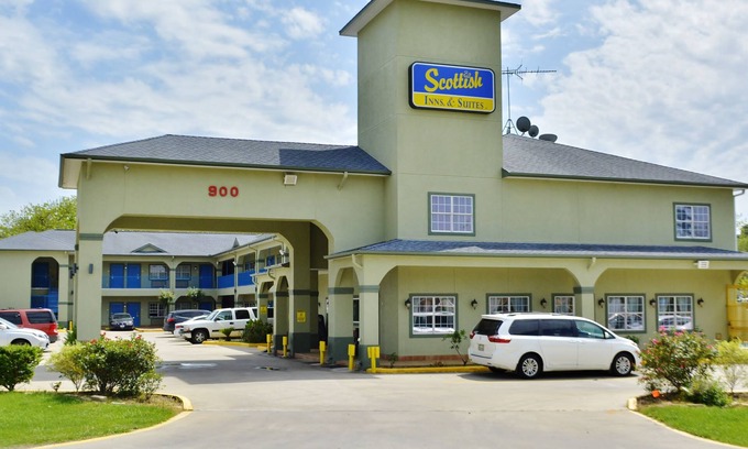 Alvin Hotel | Scottish Inns and Suites Alvin