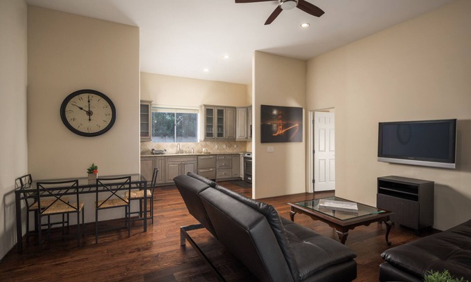 Central Scottsdale House | Scottsdale PV Huge Guest House, fully livable, with a private basketball court