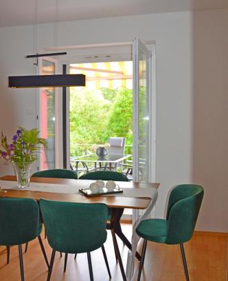 Ankaran Apartment | SEA and SUN Ankaran, near the Beach, free Parking and Wi-Fi, stunning sunset, 80m2