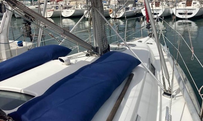 Belem Boat Rental | Sea Bloom - Sleep in Tejo