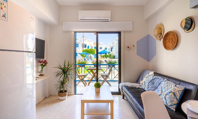 Pyla Apartment | Sea Breeze 1-BR Apt in Pyla