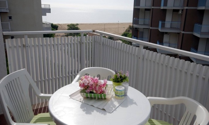 Lignano Sabbiadoro Apartment | Sea breeze retreat by Beahost Rentals