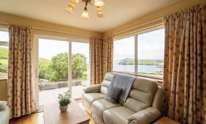 Dingle House | Sea For Miles