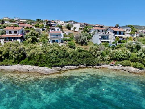 Volos House | Sea front condo on the Gulf of Pagasitikos