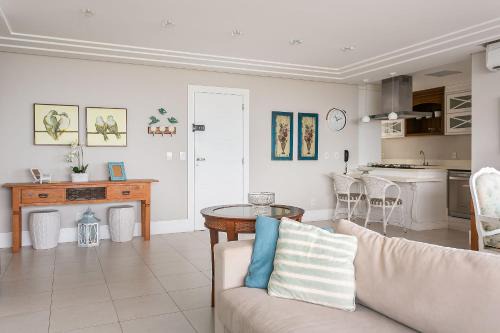 Santinho Apartment | SEA Front Penthouse | WI-FI 600mb | Pool #CSA03