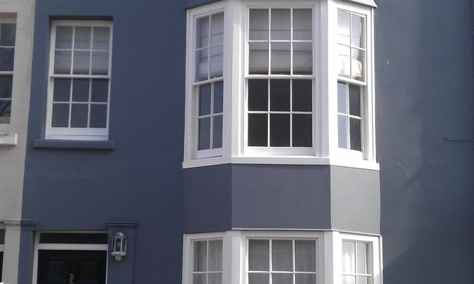 Kemptown House | Sea Front views, 5 min seafront walk to Brighton Pier