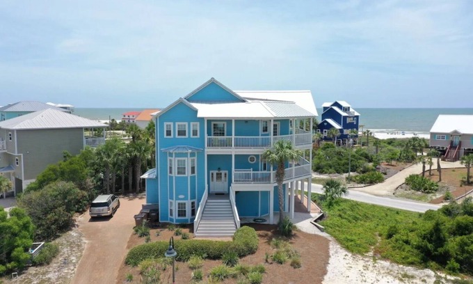 Seagrass House | Sea Grass Neighborhood * Private Pool 5 Bdrms