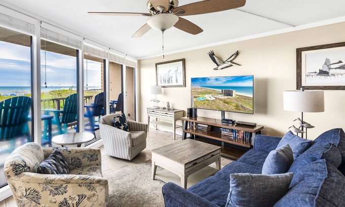 Port Aransas Condo | Sea Gull #103: Beachfront 2 Bedroom 2 Bathroom With Spectacular Views and 24 Hour Management