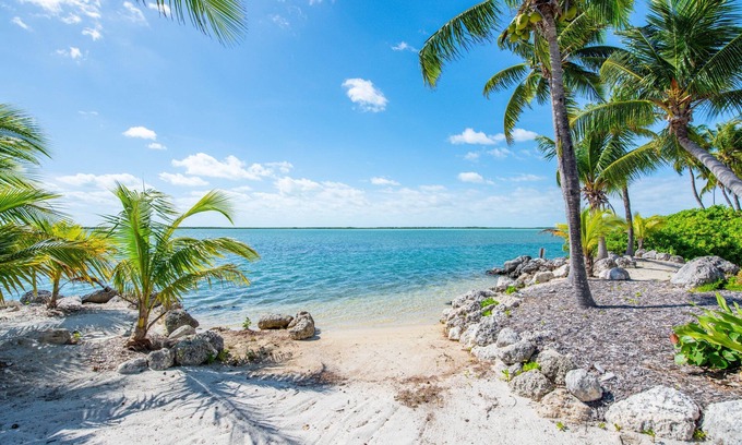 Sugarloaf Key House | Sea Magic on Marlin - Panoramic Open Water Views & Spacious 5-bedroom House