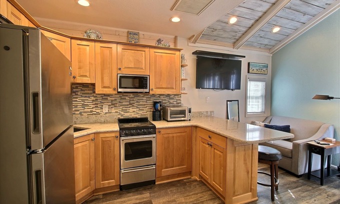 Hatteras Condo | Sea Seitz by the Ocean!