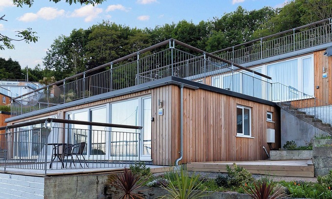 Millendreath Apartment | Sea Shore Pet apartments are perfect for families with children and pets.