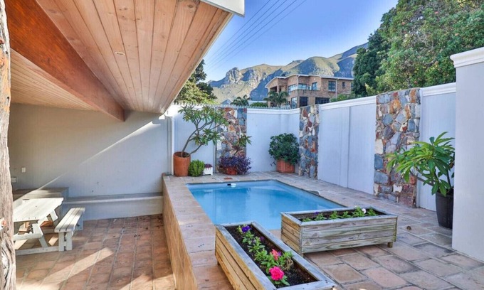 Voelklip House | Sea Valley Lodge IV | 180 degree sea view