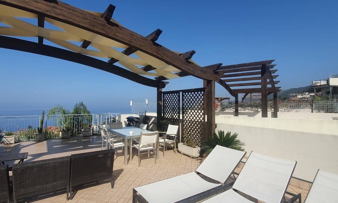 Pizzo Apartment | Sea View Apartment - Superbly Located in Pizzo, Calabria