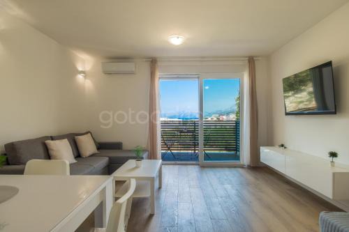 Dugis Apartment | Sea View Apartments Pezze