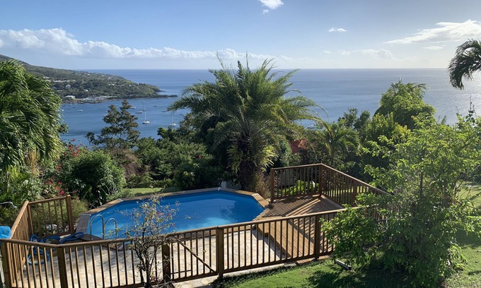 Bouillante House | Sea view bungalow located 5 minutes from the beach