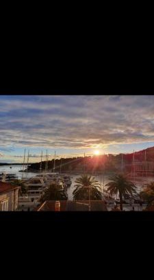 Hvar Old Town Apartment | Sea view central