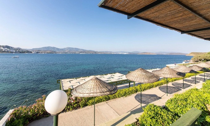 Dagbelen Apartment | Sea View House w Garden 1 min to Private Beach