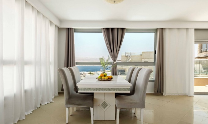 Eilat Apartment | Sea View Penthouse Near the Beach by Sea N' Rent