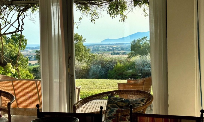 Pescia Fiorentina Villa | Sea views and charm in nature in Capalbio