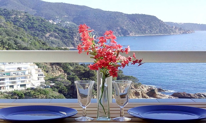 Salionc Apartment | 🏖 Sea views + private beach. What else?