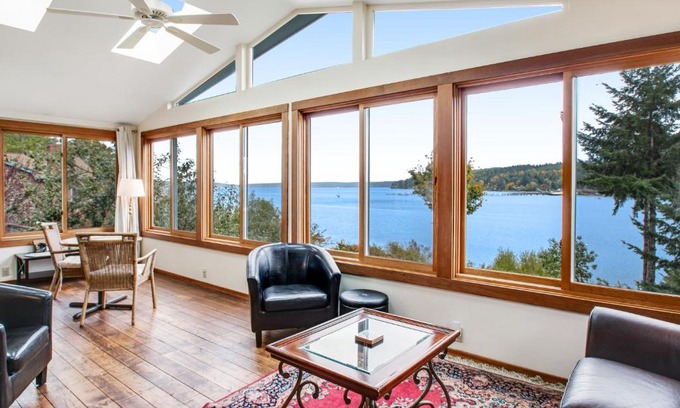 Seabeck House | Seabeck House & Cottage on Hood Canal