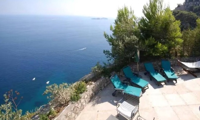 Vico Equense Villa | Seacliff heaven in Positano