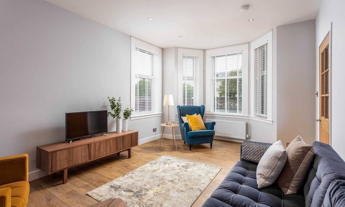 Ayr House | Seafield House - Donnini Apartments
