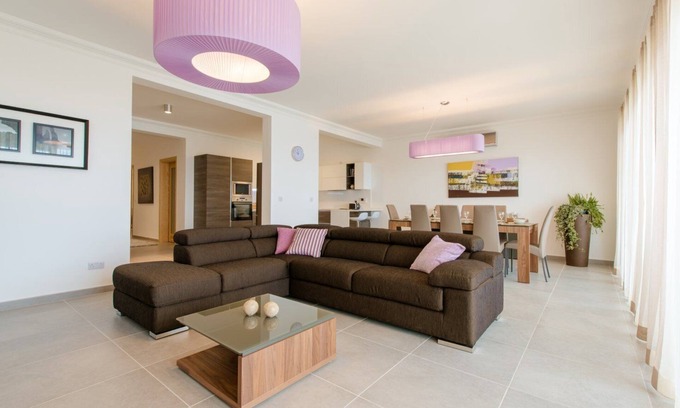 Sliema Apartment | Seafront Luxury Apartment, Pool and Great Location