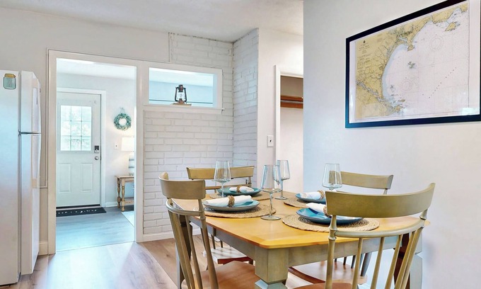 Old Orchard Beach House | Seaglass Cottage by Bayley Vacation Rentals