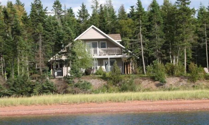 Naufrage House | Seal River Beach House