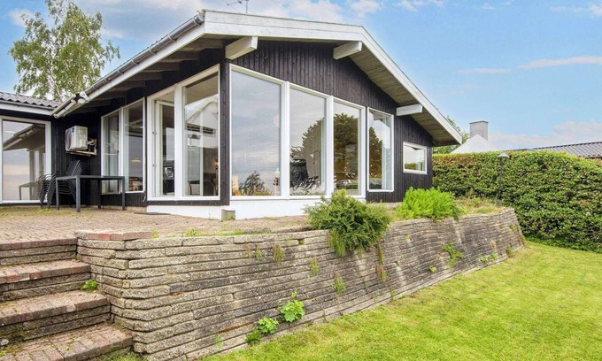 Hvidbjerg Strand House | Seaside Charm with Views - By Traum Ferienwohnungen