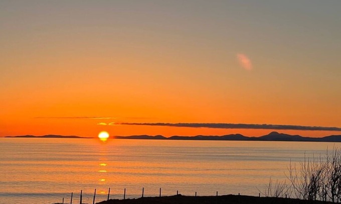 Melvaig Cottage | Seaside cottage, with wood burner, fast fibre broadband & fantastic sea views!