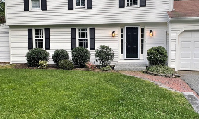 Duxbury House | Seaside Gem - updated classic in charming Duxbury - walk to town or sandy beach!