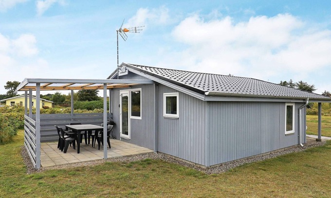 Nordost House | Seaside Serenity in Lyngsa-By Traum