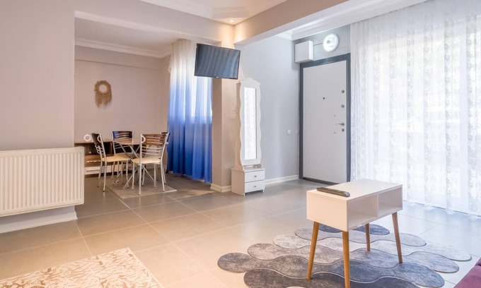Yenikoy Mahallesi Apartment | Seaside Serenity in Sariyer, Istanbul