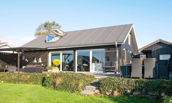 Hejlsminde Strand House | Seaside Serenity in Teglgarden-By Traum