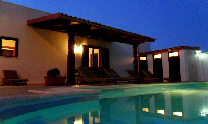Lendinuso Villa | Seaside villa with private pool & gardens. 25 mins from airport, Free WiF
