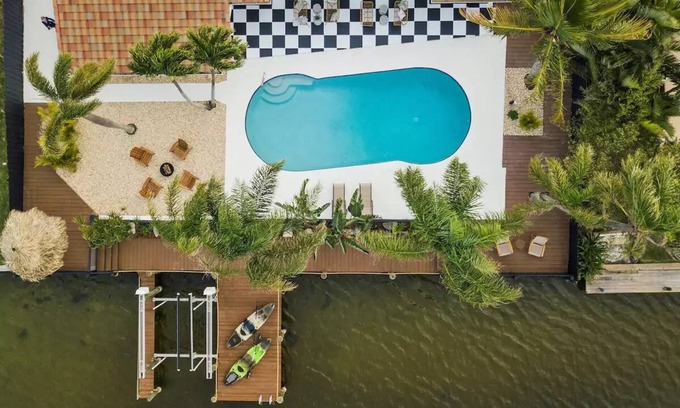 Cocoa Isles House | Seasons in the Sun - Cocoa Beach, Florida