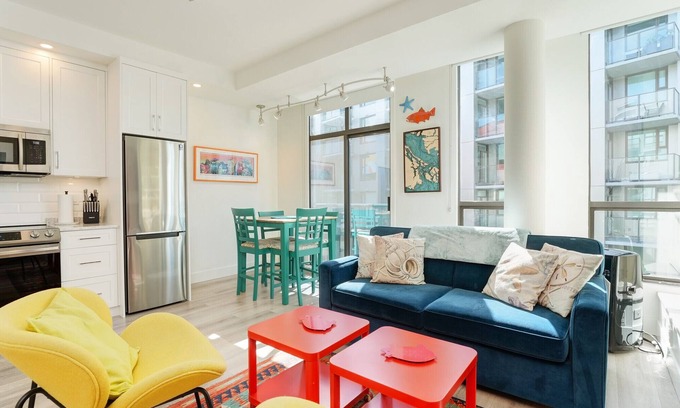 Victoria West Condo | Seastar Getaway - a south facing, light and art filled immaculate condo by Victoria Prime!