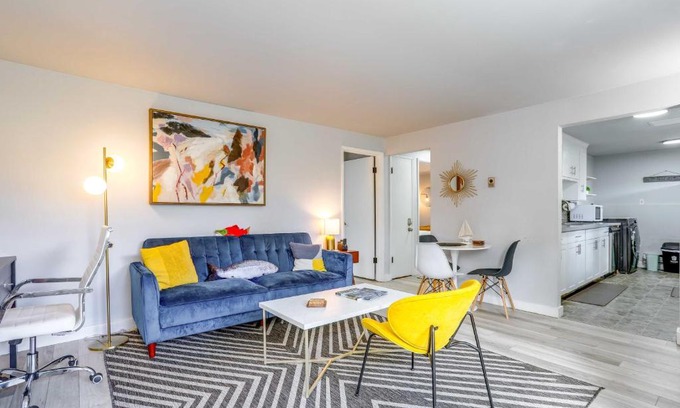 Old Ballard Apartment | Seattle Garden Apt Walk to Water and Amenities!