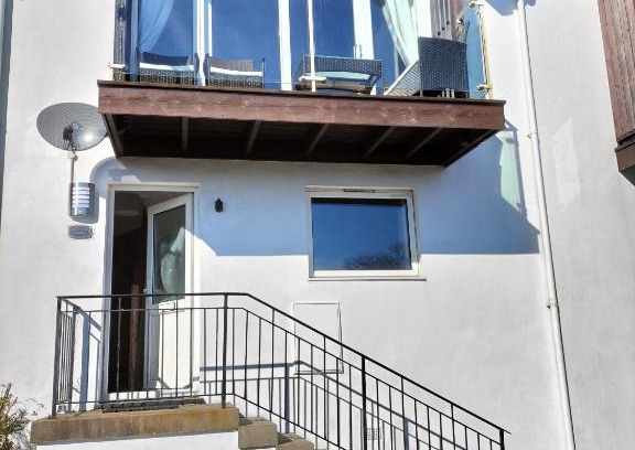 Isle of Arran House | Seaview cosy 2 bed home in Lamlash - 'Mid Drive'